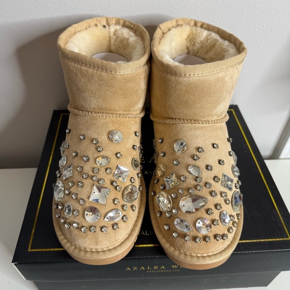 Azalea Wang - Tan Women's Winter Boots with Crystal Embellishments NWB US 7 - Picture 4 of 10